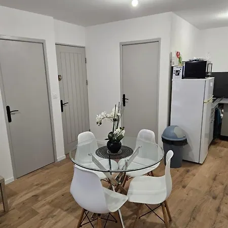 Ferienwohnung T2 Chaleureux, Calme Et Entierement Renove. Béziers Exterior foto